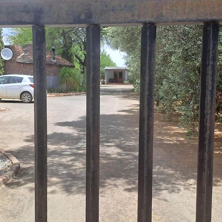 African Dawn B&B Calvinia エクステリア 写真