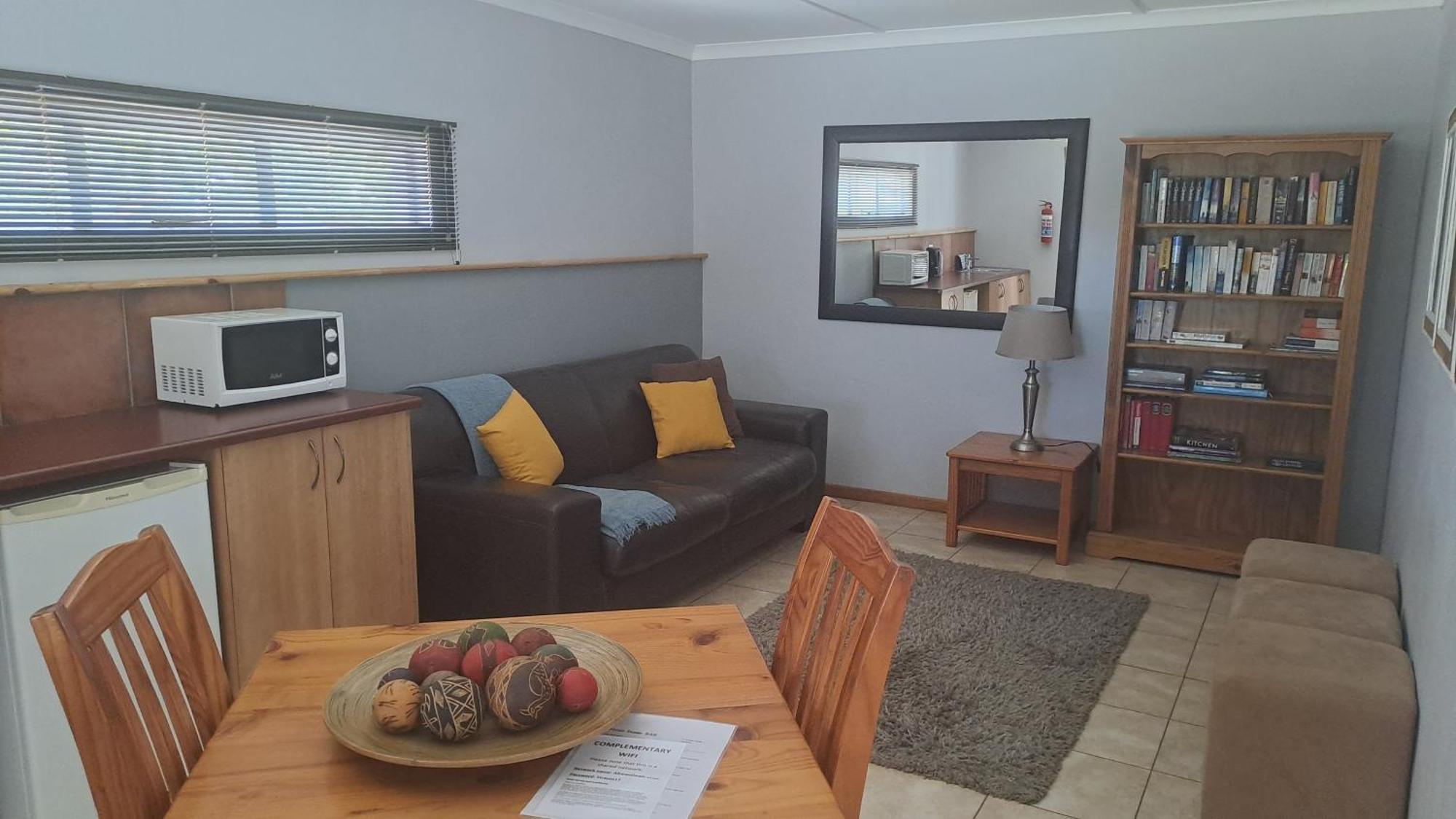 African Dawn B&B Calvinia エクステリア 写真